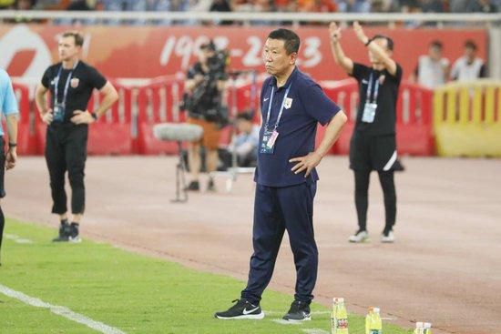 “首先，我们会不顾一切地争取留在这项赛事中，如果未能如愿我们也会尽力留在欧战赛场。
